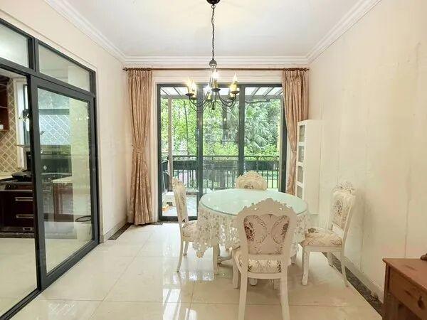 的2楼不好住也卖不掉沦为不动产咋办九游会J9有一种痛苦叫买了架空层(图5)