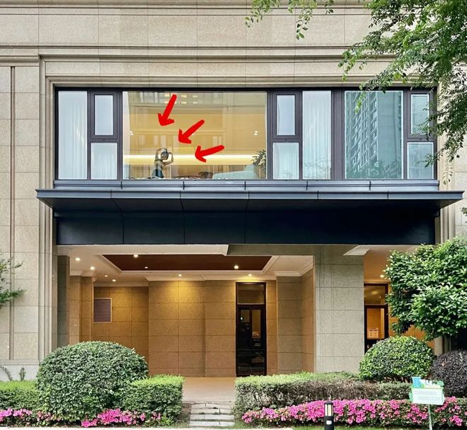 的2楼不好住也卖不掉沦为不动产咋办九游会J9有一种痛苦叫买了架空层(图8)