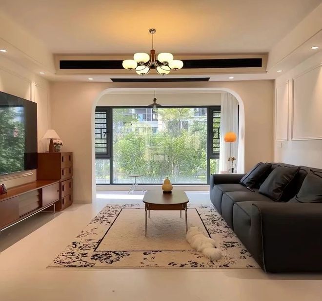 的2楼不好住也卖不掉沦为不动产咋办九游会J9有一种痛苦叫买了架空层(图3)