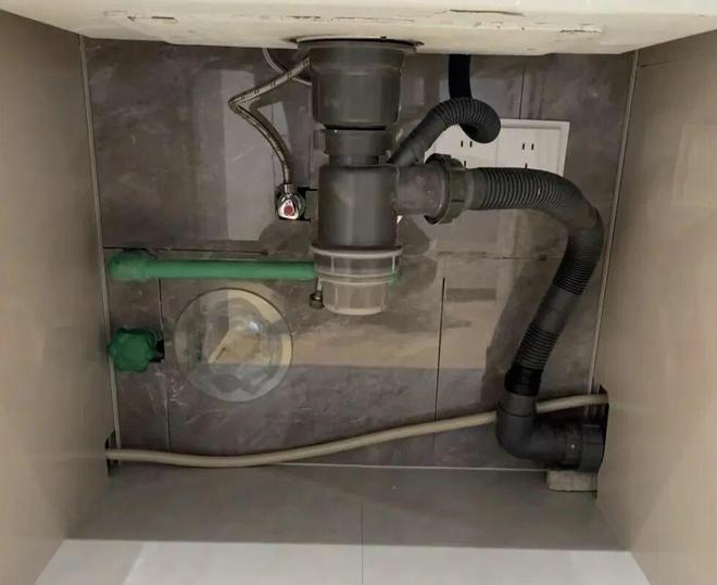 的2楼不好住也卖不掉沦为不动产咋办九游会J9有一种痛苦叫买了架空层(图12)